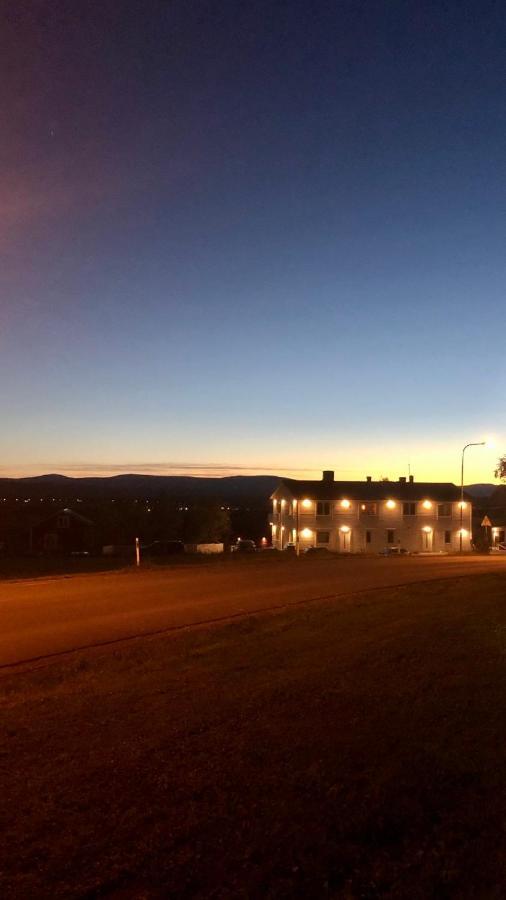 Fin Laegenhet I Centrala Oviken, Mellan Fjaell&Stad Dış mekan fotoğraf